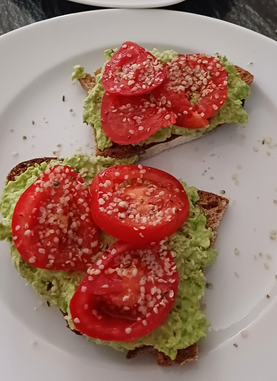 Erbsen-Tomaten-Toast